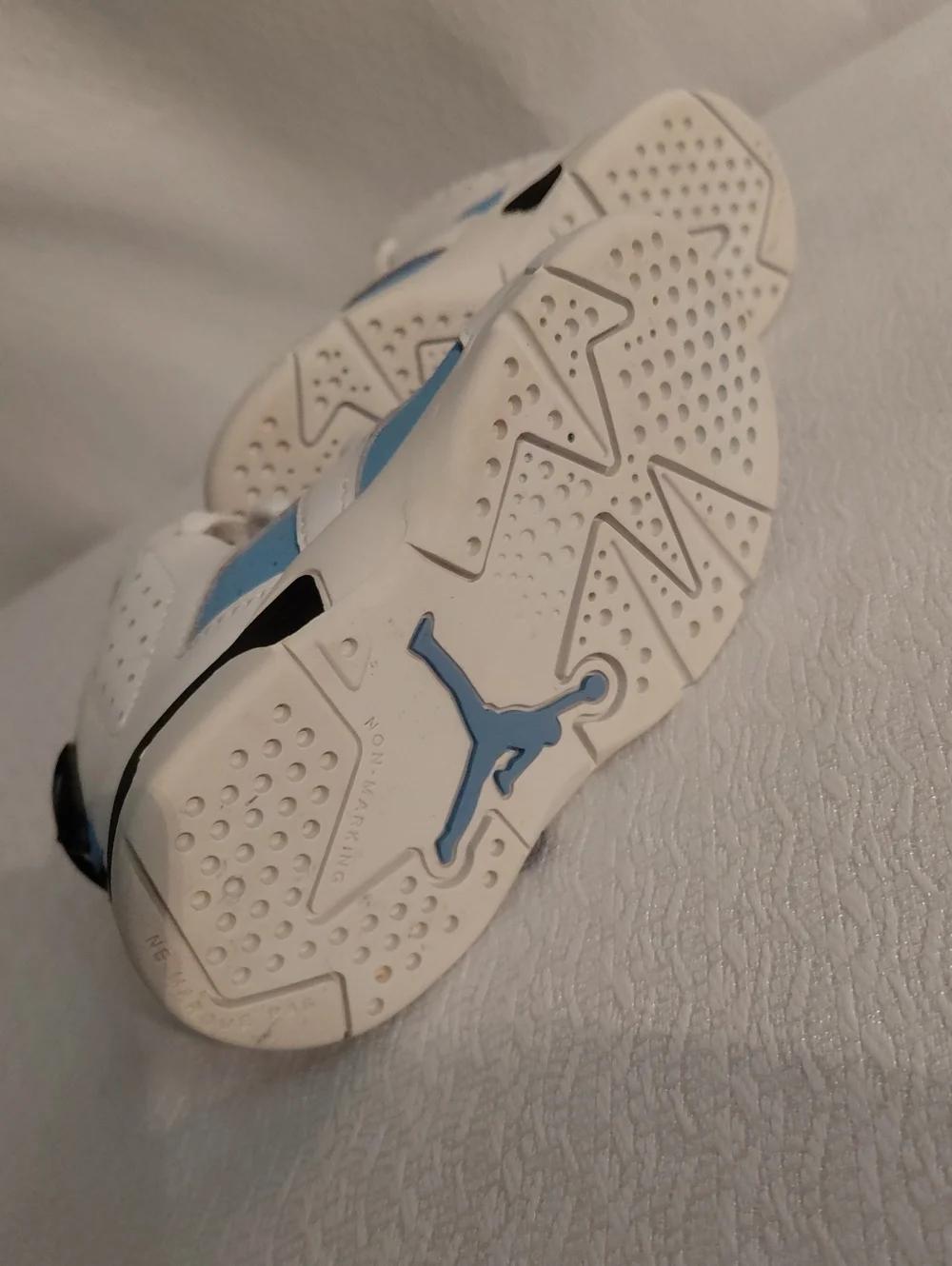 Jordan Toddler 5C Retro TD Sneakers in White and Light Blue Atheletic DV606-410